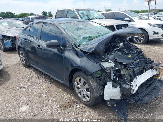 Toyota COROLLA LE 2020 5YFEPRAE3LP056220 main image