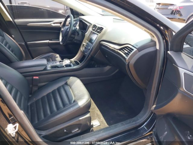 3FA6P0CD6KR233717 Ford FUSION SEL
