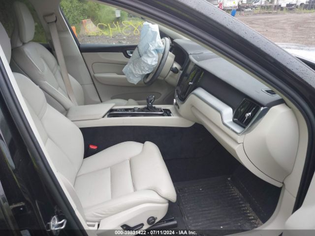 LYV102RK4KB237987 Volvo Xc60 T5 Momentum