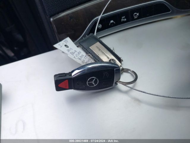 WDDUG8CB6FA145397 Mercedes-Benz S 550
