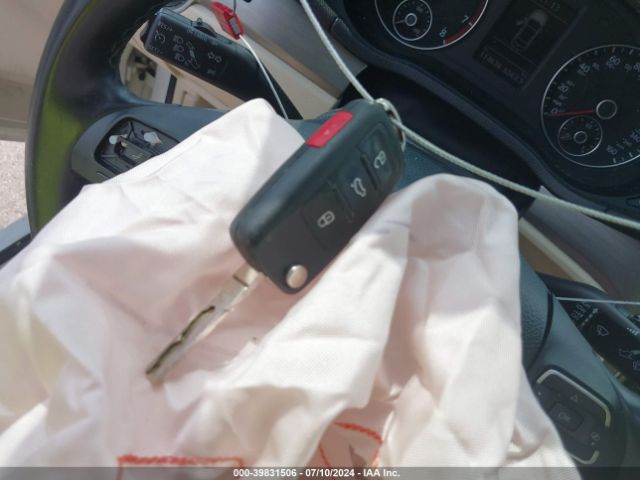 1VWBS7A32EC115321 Volkswagen Passat 1.8t Se