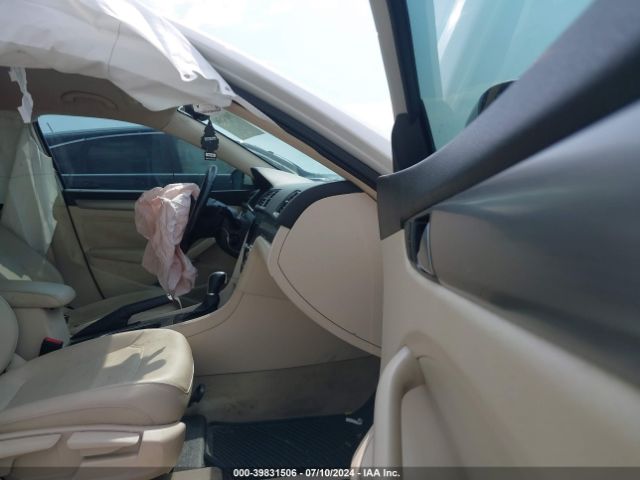 1VWBS7A32EC115321 Volkswagen Passat 1.8t Se