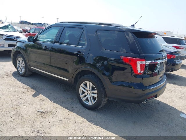 Ford EXPLORER XLT 2018 1FM5K8D86JGB30674 Image 3