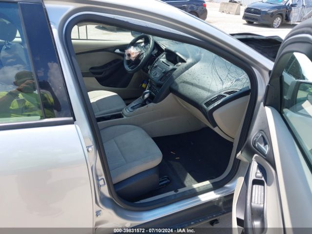 1FADP3F25FL248264 Ford FOCUS SE