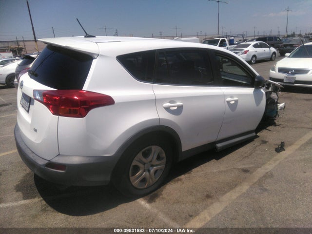 Toyota RAV4 LE 2014 2T3ZFREV8EW111381 Image 4