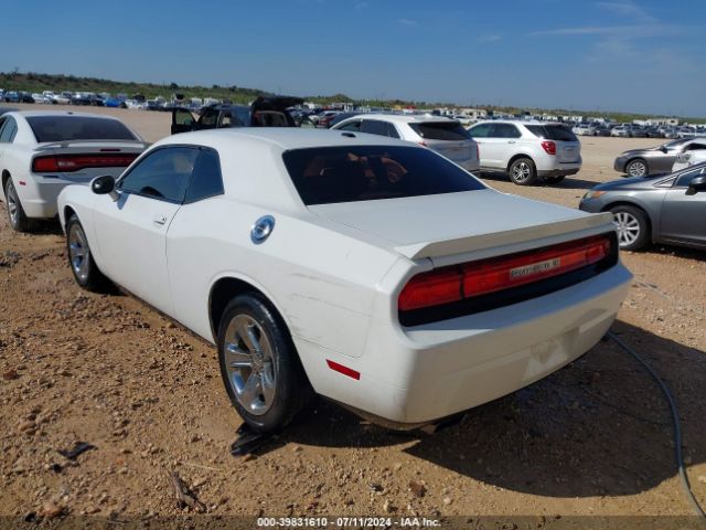 2C3CDYAG8EH311324 Dodge Challenger Sxt