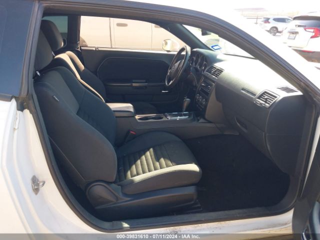 2C3CDYAG8EH311324 Dodge Challenger Sxt