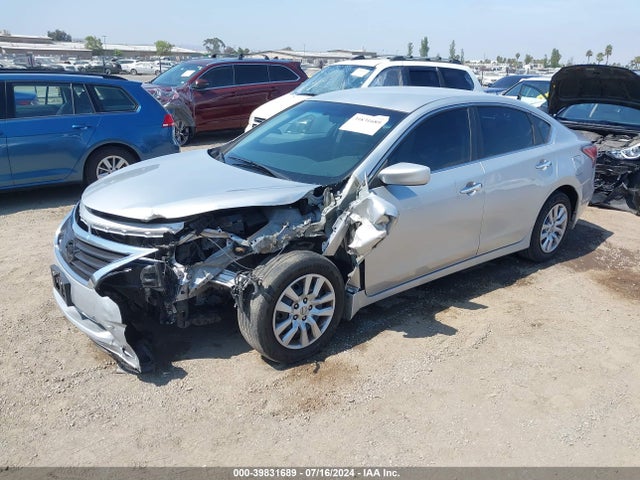 Nissan Altima 2.5 S 2014 1N4AL3AP3EN247098 Image 2
