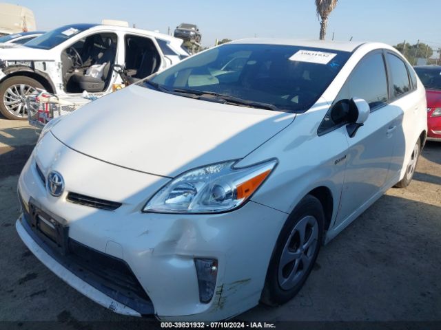 JTDKN3DU3F0426668 Toyota Prius Two