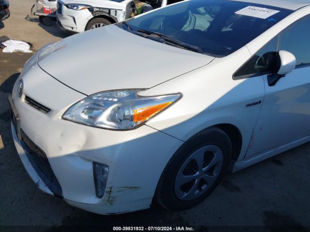 JTDKN3DU3F0426668 Toyota Prius Two
