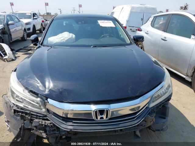 1HGCR3F95HA005826 Honda Accord Touring V6