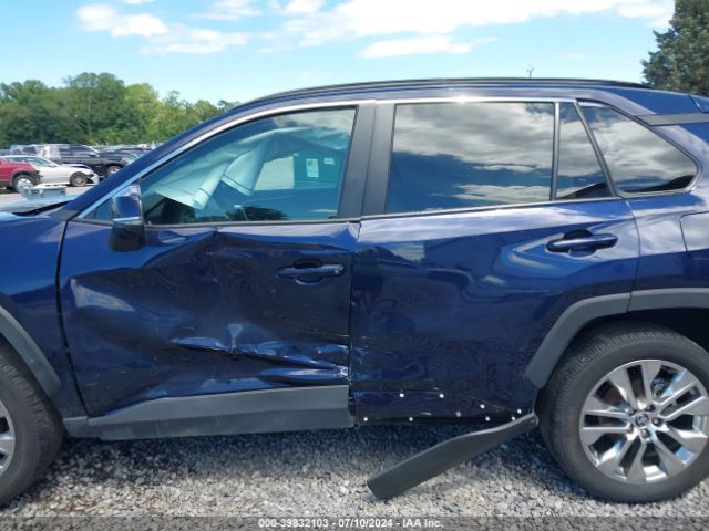 2T3A1RFVXMW193638 Toyota Rav4 Xle Premium