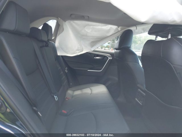 2T3A1RFVXMW193638 Toyota Rav4 Xle Premium