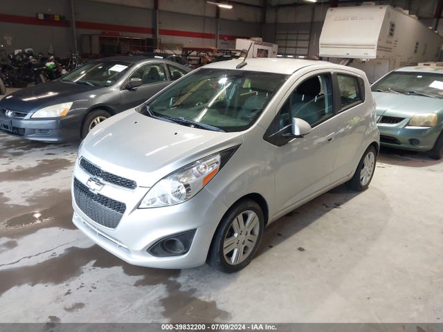 Chevrolet Spark 1lt Auto 2014 KL8CD6S92EC517766 Image 2