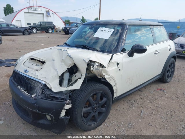 2009 MINI COOPER S WMWMF73529TV39888 Photo 1
