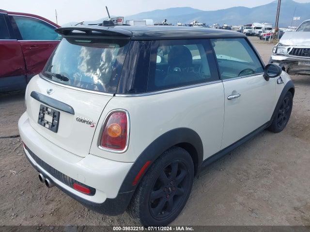 2009 MINI COOPER S WMWMF73529TV39888 Photo 3