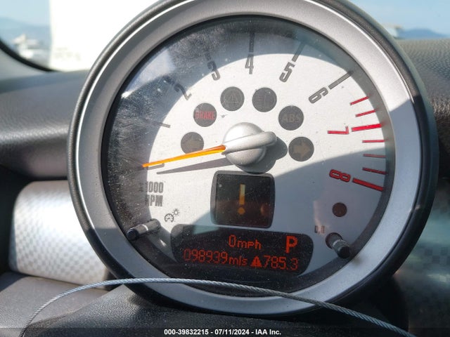 2009 MINI COOPER S WMWMF73529TV39888 Photo 6