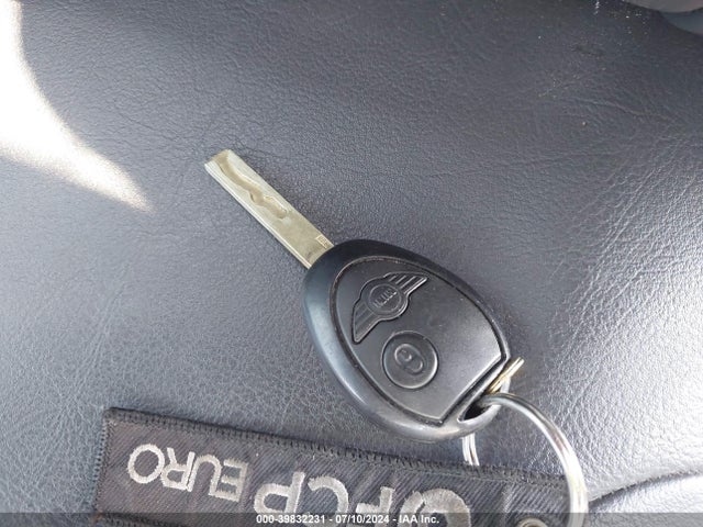 2004 MINI COOPER WMWRC334X4TJ57678 Photo 10