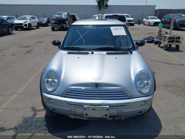 2004 MINI COOPER WMWRC334X4TJ57678 Photo 5