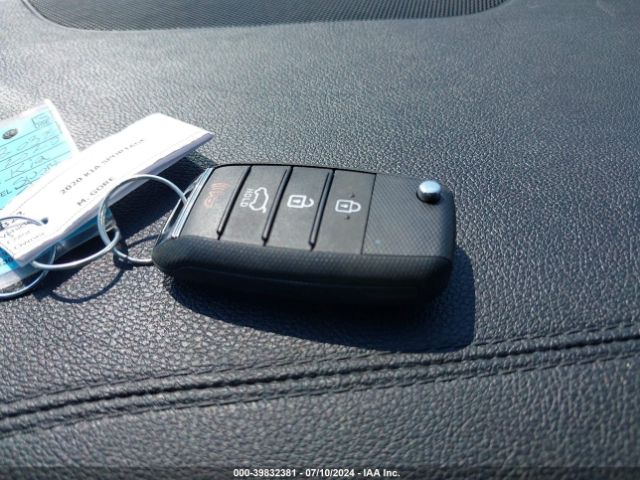 KNDPMCACXL7780324 KIA Sportage Lx