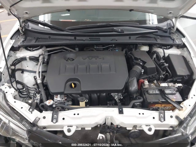 Toyota COROLLA LE 2018 5YFBURHE9JP855319 Image 10