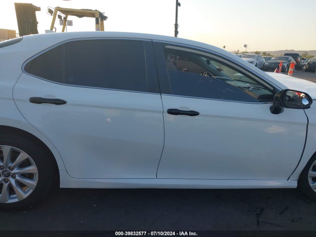 Toyota CAMRY LE 2020 4T1C11AK3LU916700 Image 13