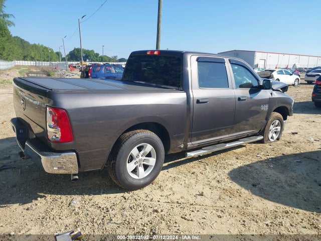 3C6RR6KG4LG128128 RAM 1500 Classic Tradesman  4x2 5'7 Box