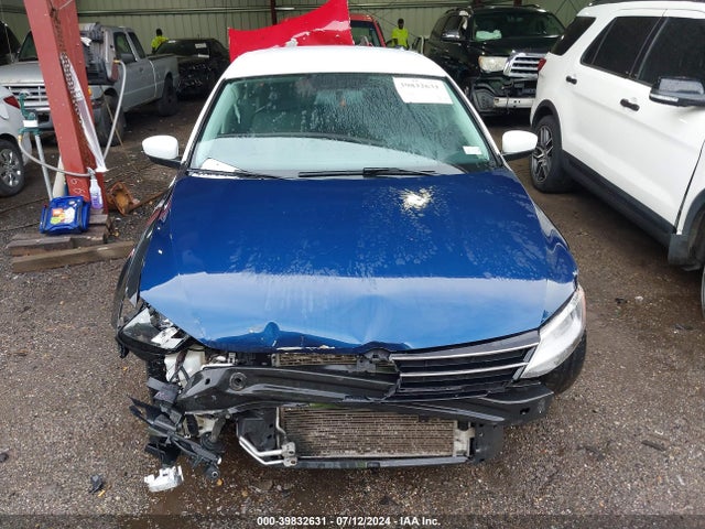 3VW2B7AJ5HM268082 Volkswagen Jetta 1.4t S