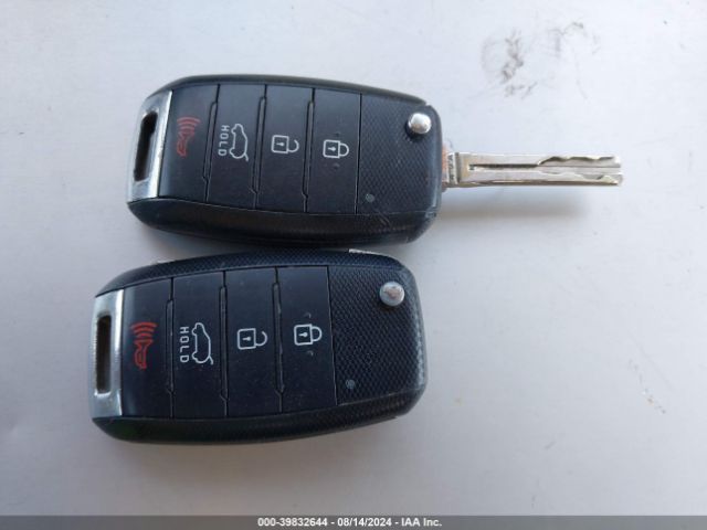 KNDJN2A27E7018575 KIA Soul