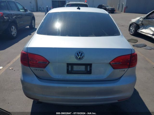 3VW3L7AJ3EM307359 Volkswagen Jetta 2.0l Tdi Value Edition