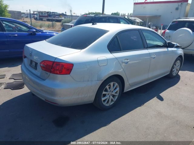 3VW3L7AJ3EM307359 Volkswagen Jetta 2.0l Tdi Value Edition