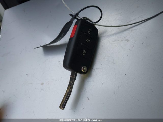3VWDB7AJXHM270712 Volkswagen Jetta 1.4t Se