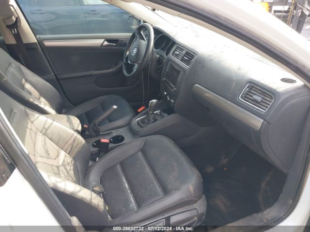 3VWDB7AJXHM270712 Volkswagen Jetta 1.4t Se