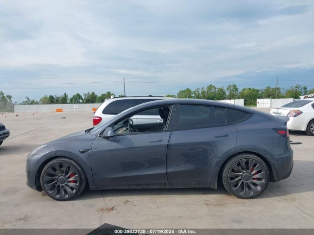 7SAYGDEF8NF466435 Tesla Model Y Performance Dual Motor All-wheel Drive