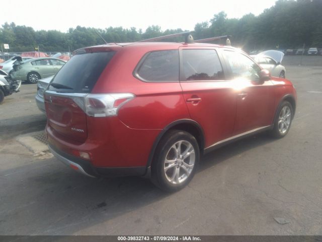 JA4AZ3A35FZ005147 Mitsubishi Outlander Se