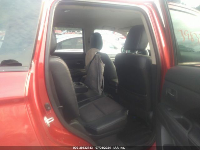 JA4AZ3A35FZ005147 Mitsubishi Outlander Se