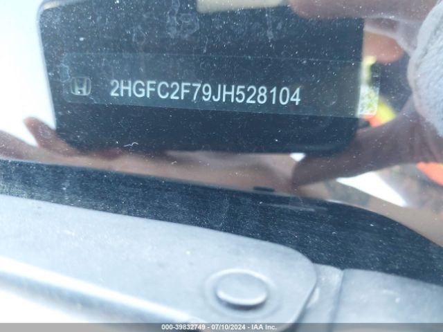 2HGFC2F79JH528104 Honda CIVIC EX