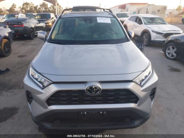 2T3C1RFVXMC093937 Toyota Rav4 Xle Premium