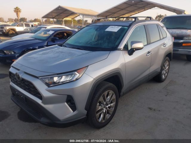 2T3C1RFVXMC093937 Toyota Rav4 Xle Premium
