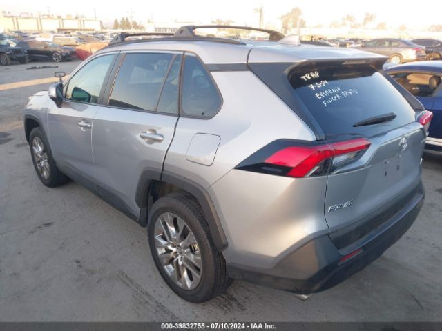 2T3C1RFVXMC093937 Toyota Rav4 Xle Premium