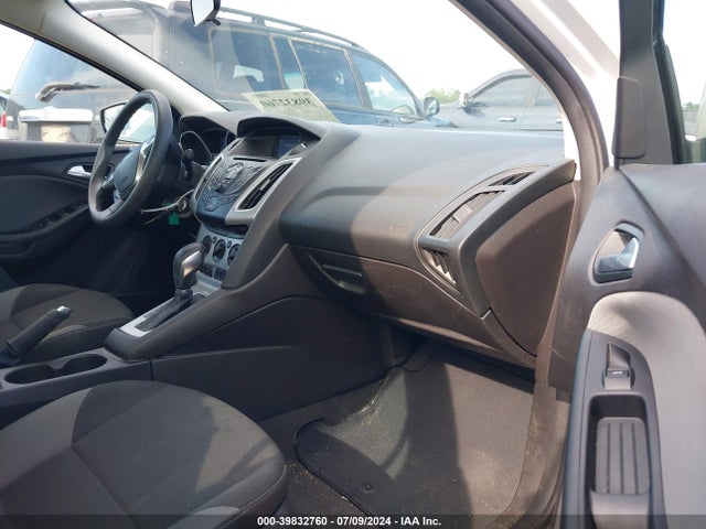 Ford FOCUS SE 2014 1FADP3F20EL322978 Image 5