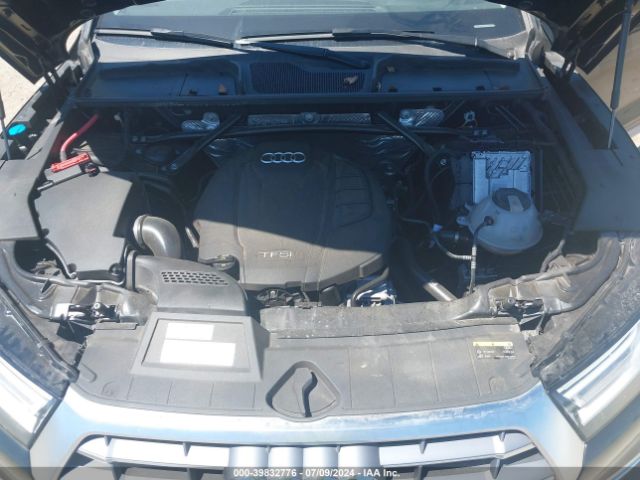 WA1ANAFY5J2060929 Audi Q5 2.0t Premium/2.0t Tech Premium