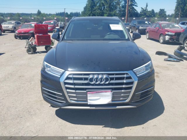 WA1ANAFY5J2060929 Audi Q5 2.0t Premium/2.0t Tech Premium
