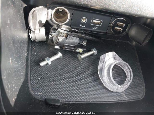 3KPF34AD2KE019864 KIA FORTE S