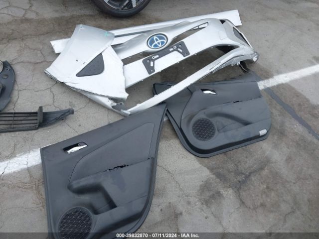 JTDKBRFU7H3029636 Toyota Prius Two