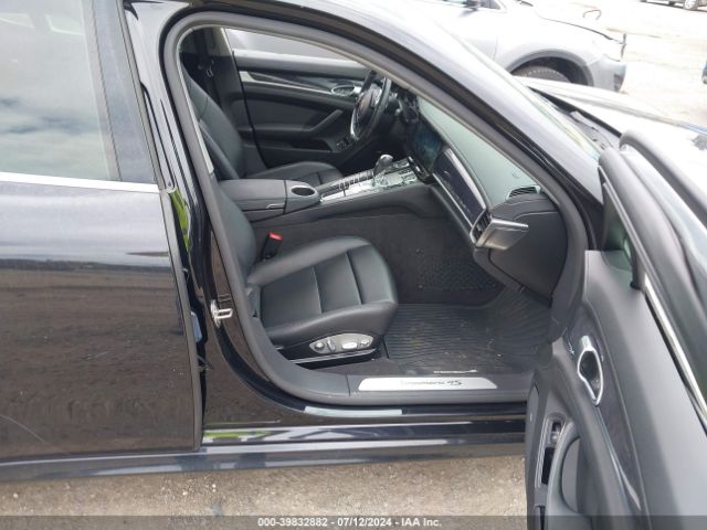 WP0AB2A75EL055961 Porsche Panamera 4s
