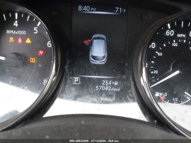 JN1BJ1CP1HW031855 Nissan Rogue Sport Sv