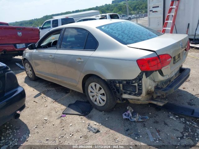 3VW2K7AJXEM327154 Volkswagen Jetta 2.0l S