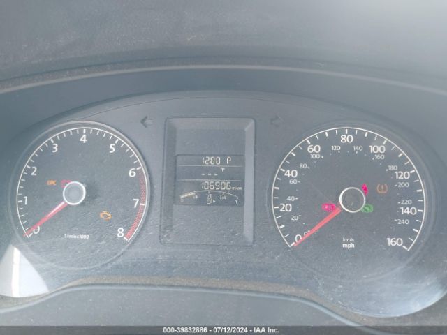 3VW2K7AJXEM327154 Volkswagen Jetta 2.0l S