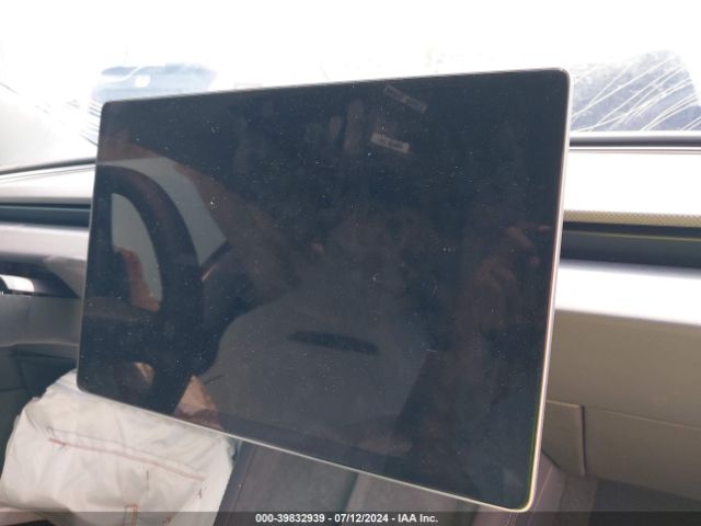 5YJ3E1ET5RF788490 Tesla MODEL 3